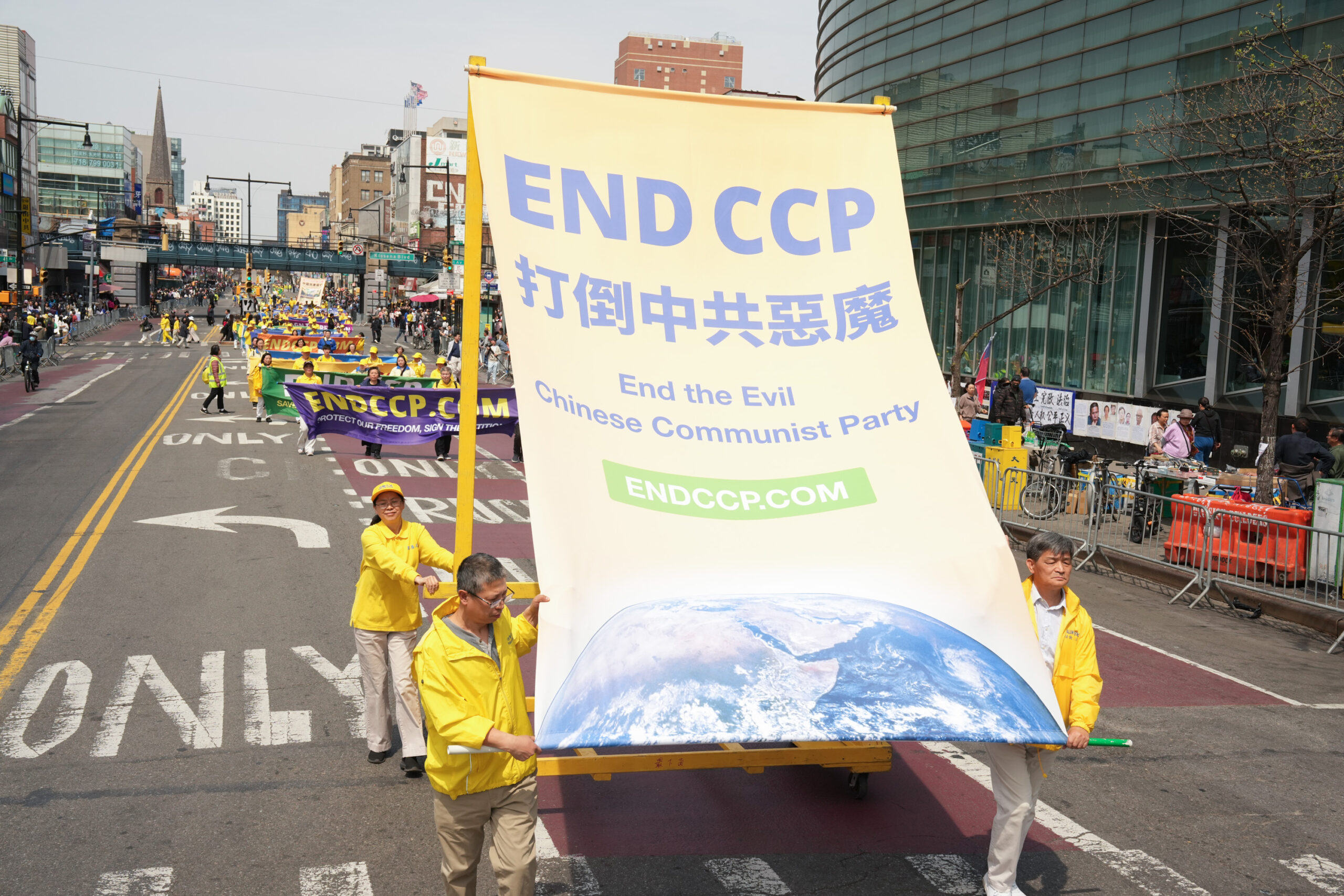 “打倒中共恶魔”(End CCP)征签 每年过百万 “打倒中共恶魔”(End CCP)征签 每年过百万